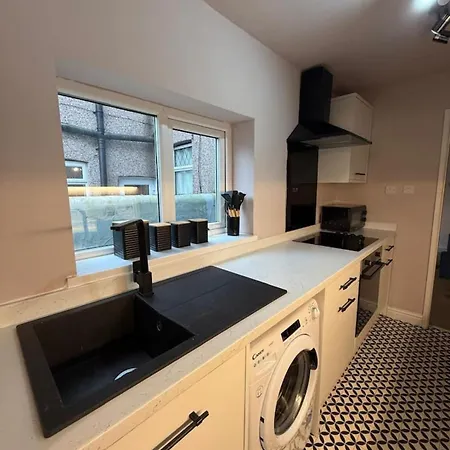 The Wordsworth - Stylish Abode Barrow-in-Furness