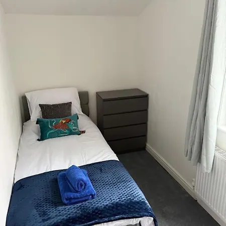 The Wordsworth - Stylish Abode *